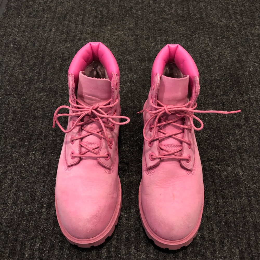 Women’s spink Timberland Boots size 5